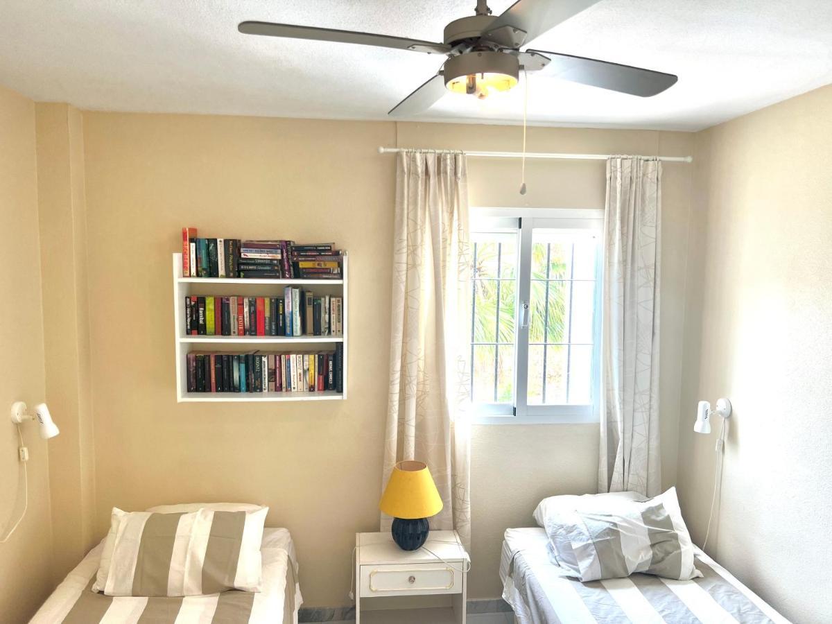 Fabulous Vacation In A 2 Bedroom Townhouse With 2 Terraces Overlooking The Sea, Suitable For 6 People 3 Swimming Pools Tennis And 200 Mts From The Sea El Faro Exterior photo