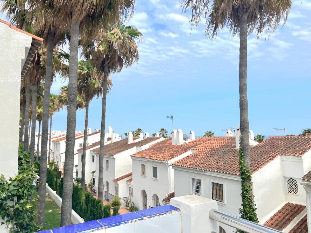 Fabulous Vacation In A 2 Bedroom Townhouse With 2 Terraces Overlooking The Sea, Suitable For 6 People 3 Swimming Pools Tennis And 200 Mts From The Sea El Faro Exterior photo