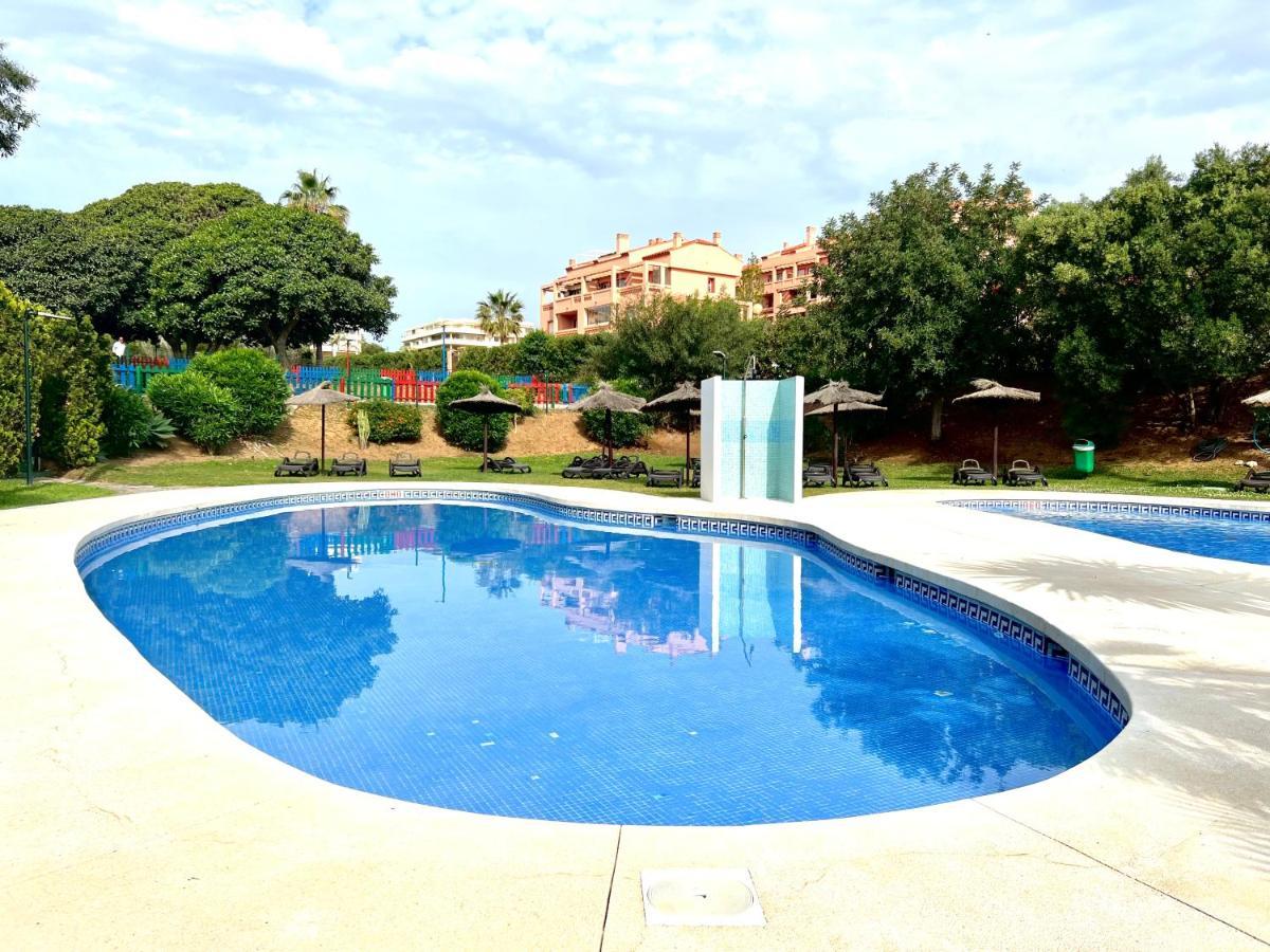 Fabulous Vacation In A 2 Bedroom Townhouse With 2 Terraces Overlooking The Sea, Suitable For 6 People 3 Swimming Pools Tennis And 200 Mts From The Sea El Faro Exterior photo